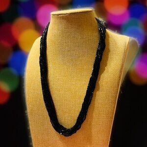 Beaded Black Necklace Glass beaded Elegant GUC